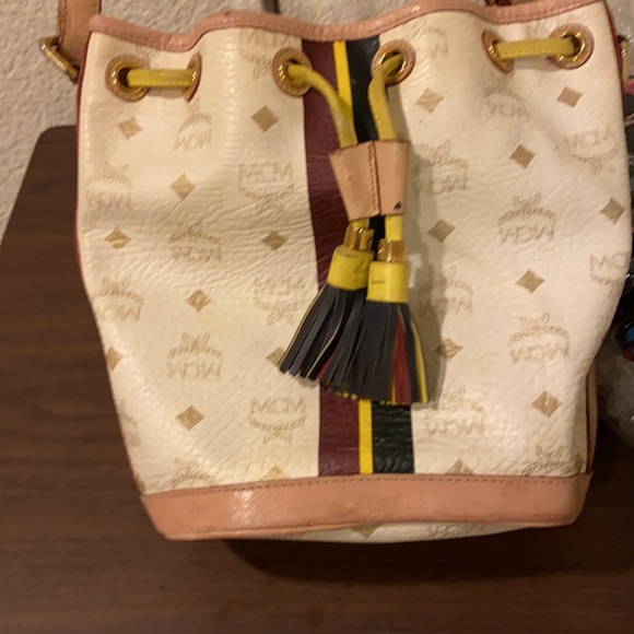 MCM Visetos Mini Bucket - Picture 8 of 10